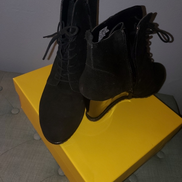 Sold! - Picture 1 of 7